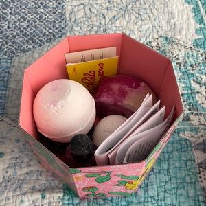 LUSH hello gorgeous (does not contain all items)